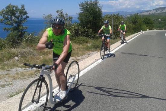 S skirojem od Medovd do Pašmana za pomoč invalidnima deklicama