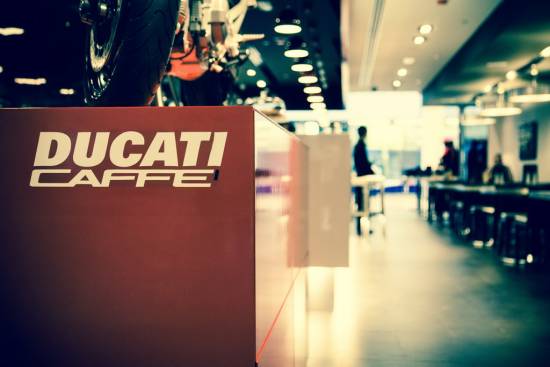 Ducati Caffè – italijanska strast v Dubaju