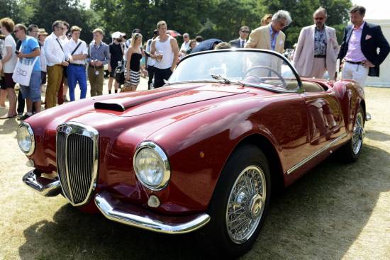 Lancia aurelia B24 spider najbolj elegantna v Goodvoodu